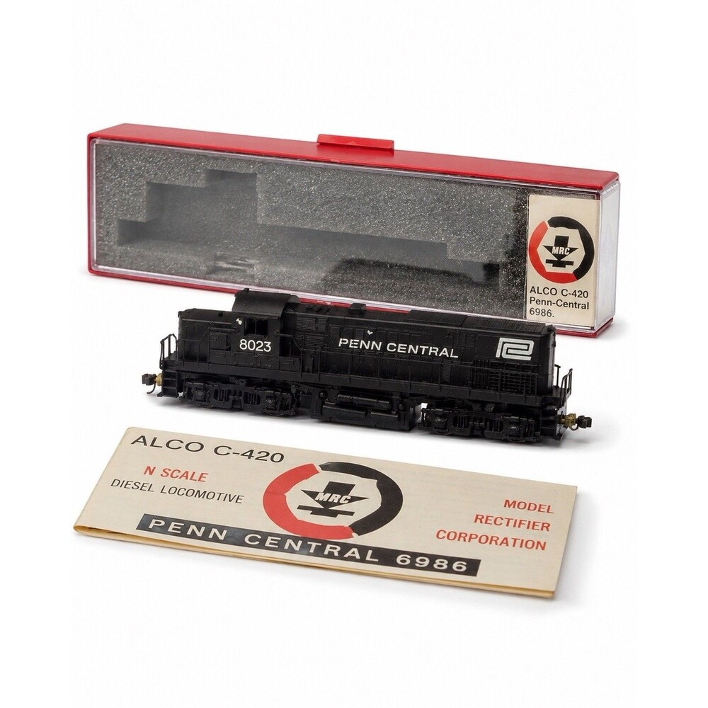 MRC N Scale ALCO C420 Penn Central Diesel Locomotive 6986 w/ Case Vintage